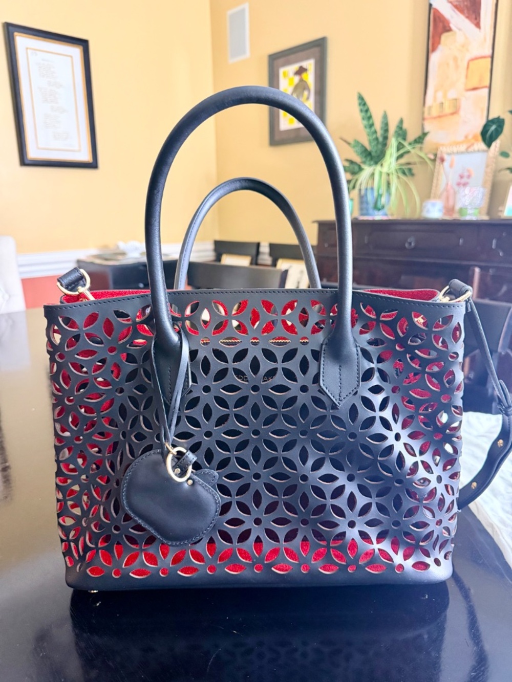 Teddy Blake 14" Vanessa Blossom Tote Bag in Black and Red